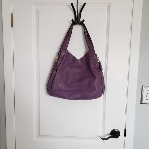 GIVENCHY Purple Tinhan Lamb Leather Shoulder Purse - Picture 4 of 14